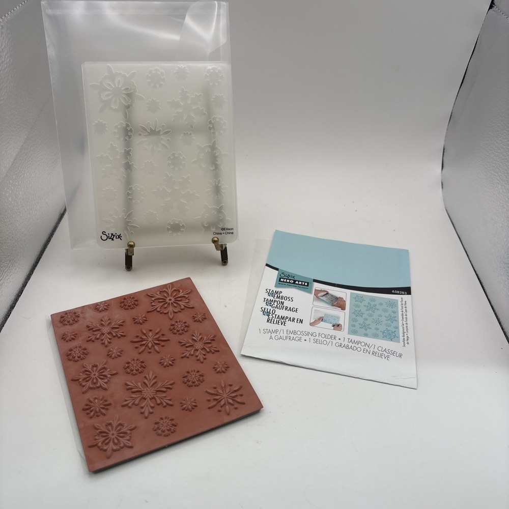 Sizzix / Hero Arts Stamp & Emboss Textured Snowflake Set